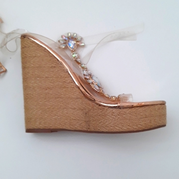 Shoes - Picture 9 of 12